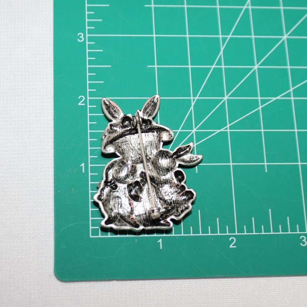 Mother Bunny and Children Silver w/Enamel Brooch - Picture 5 of 6